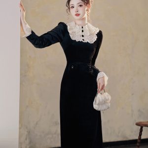 French Vintage Lace Collar Velvet Dress