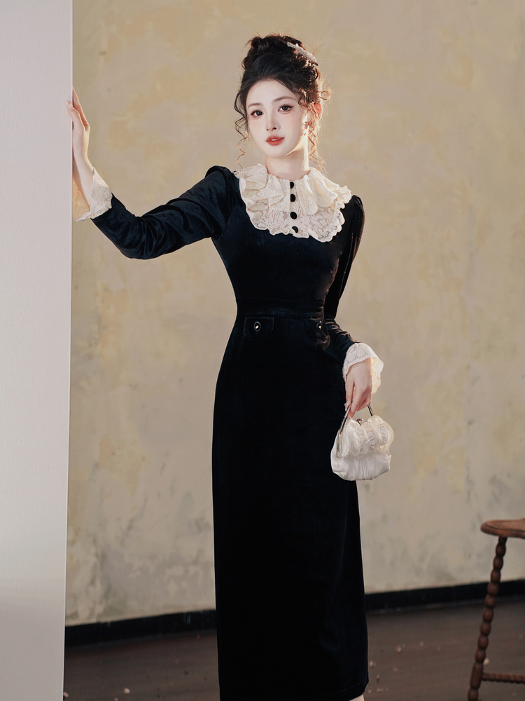 French Vintage Lace Collar Velvet Dress