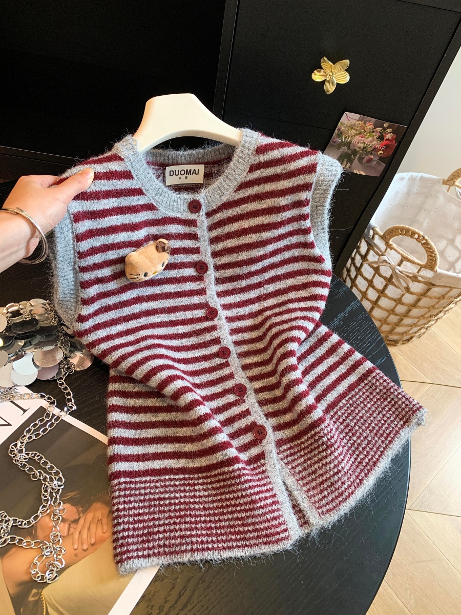 Early Autumn Korean Striped Round Neck Sleeveless Vest Cute Cartoon Doll Soft Versatile Casual Top Vest Women