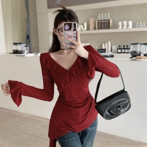 Pure Desire Ruffle V-Neck Slimming Knit Top Women 2025 Early Spring Plus Size
