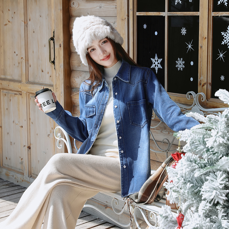 Women's Fleece-Lined Denim Jacket Korean Style Soft Warm Winter 2025 - Image 3