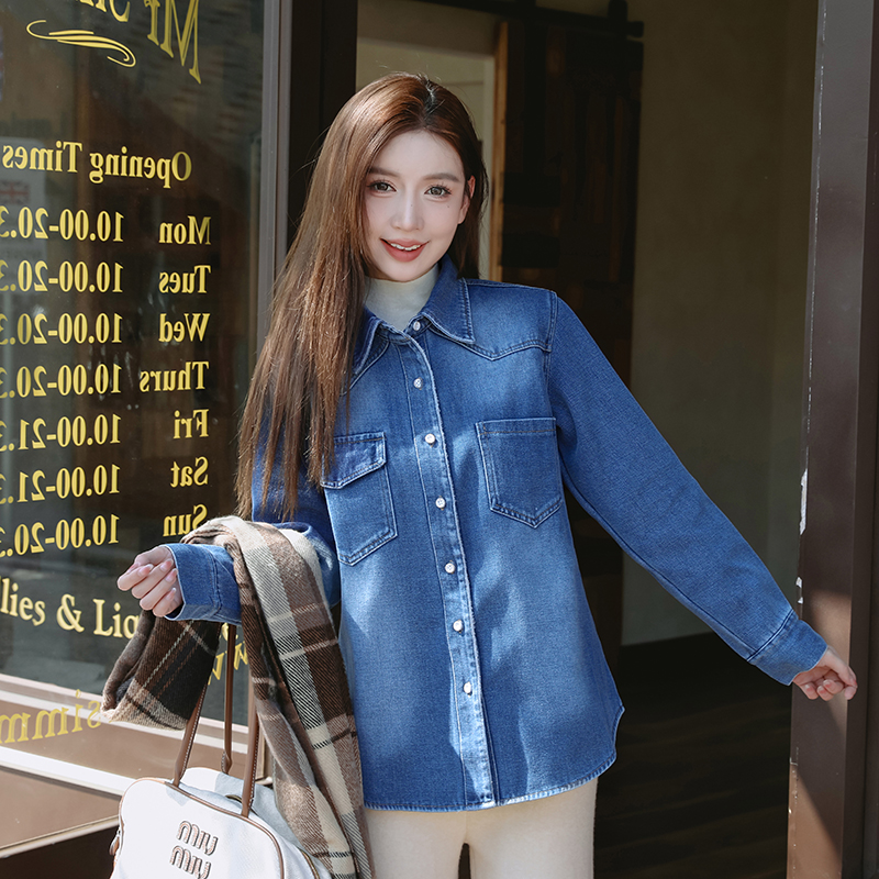 Women's Fleece-Lined Denim Jacket Korean Style Soft Warm Winter 2025 - Image 4