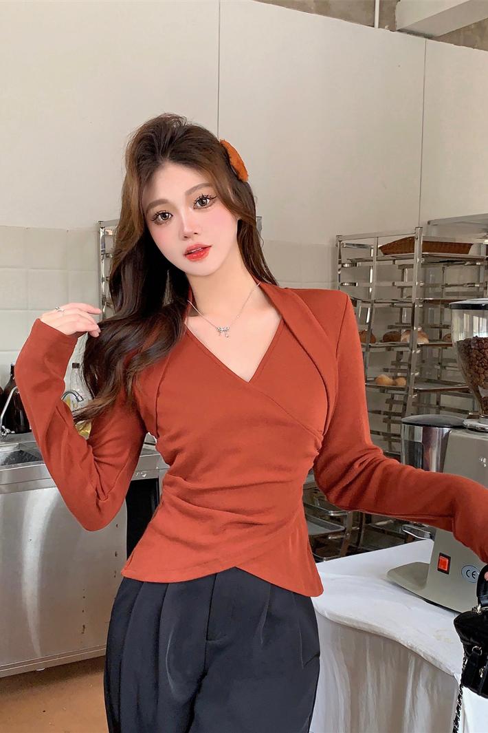 Women's Knit Top with Overlap Design Slim Fit Spring Fashion - Image 5